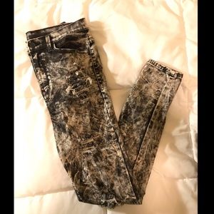 SOLD- Distressed denim jeans